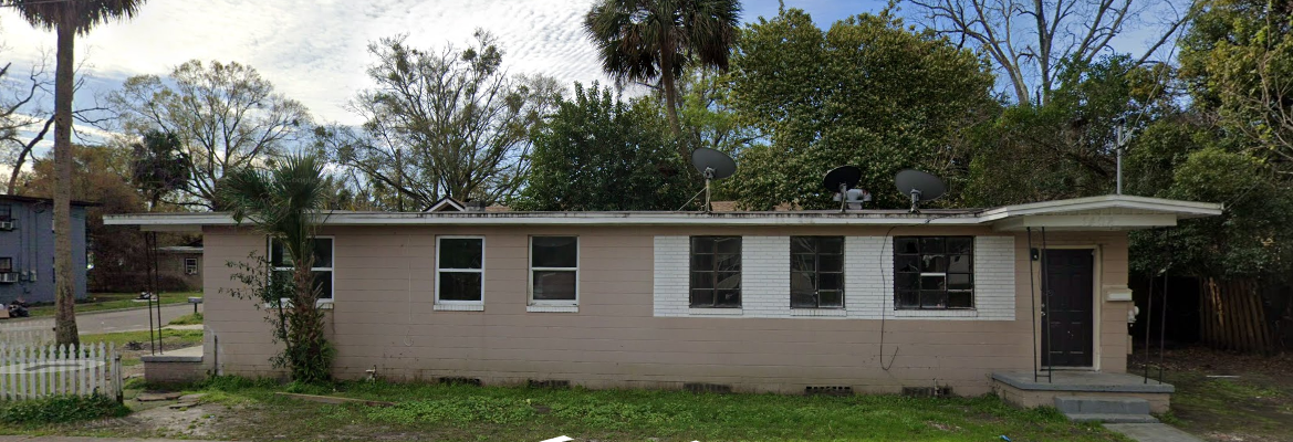 1408 Steele St.